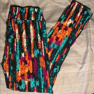 Polychromatic Soft Leggings!